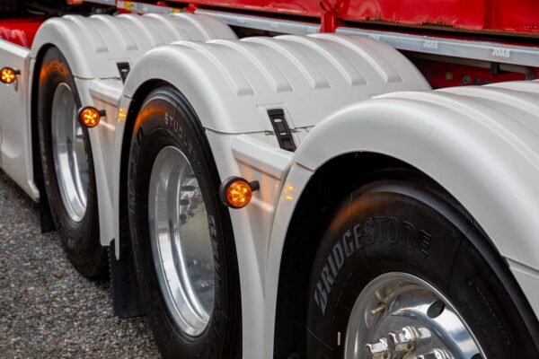 String L 6x2 Scania R og Scania Negt Gen R/S med original sidemarkeringslys hull - Bilde 5