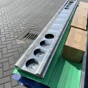 Bakfanger med runde ‘hamburger’-lyshull (rustfritt stål)