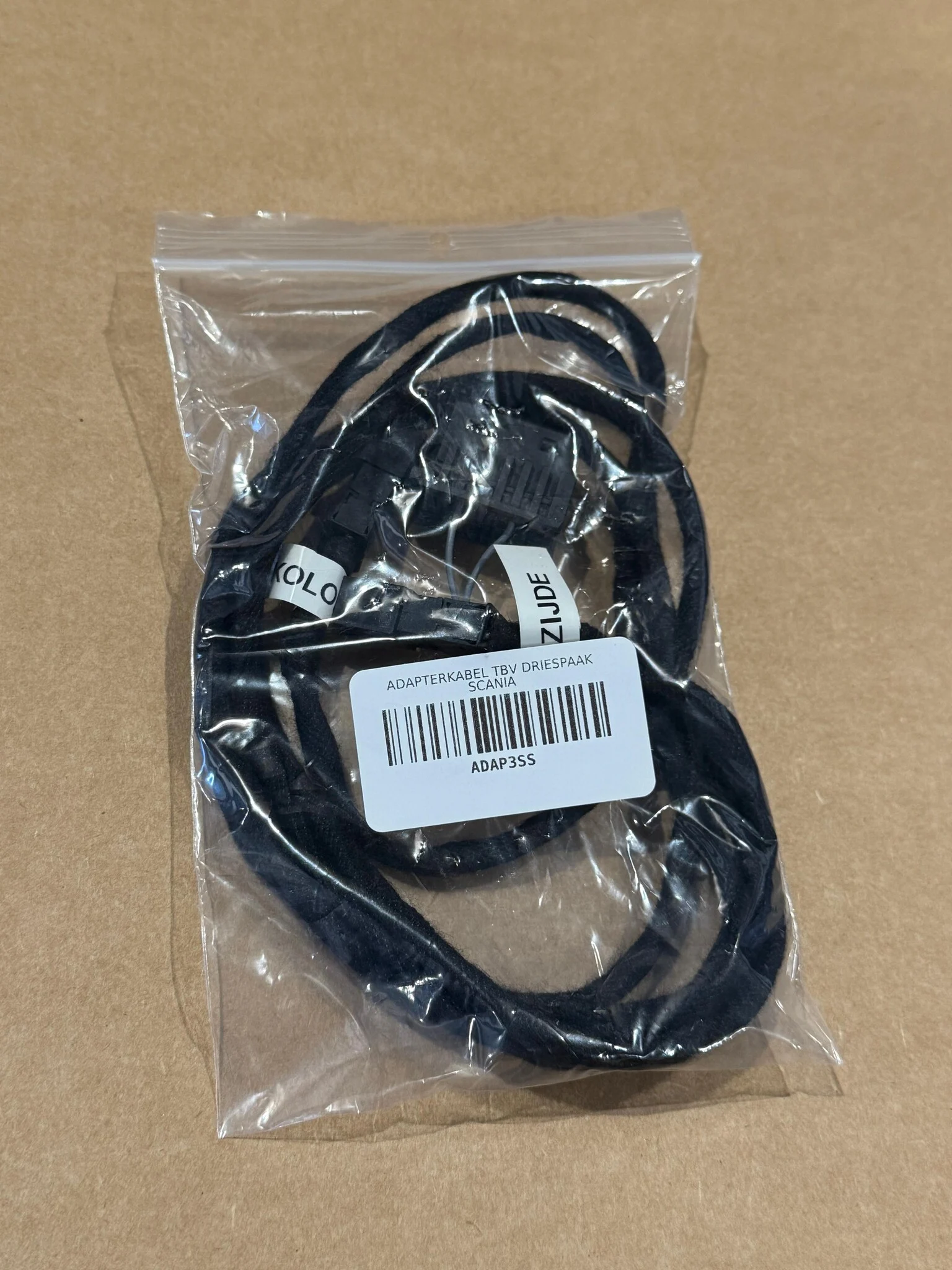 Adapterkabel for tre-eikers ratt – Scania Next Generation (NG) - Bilde 3