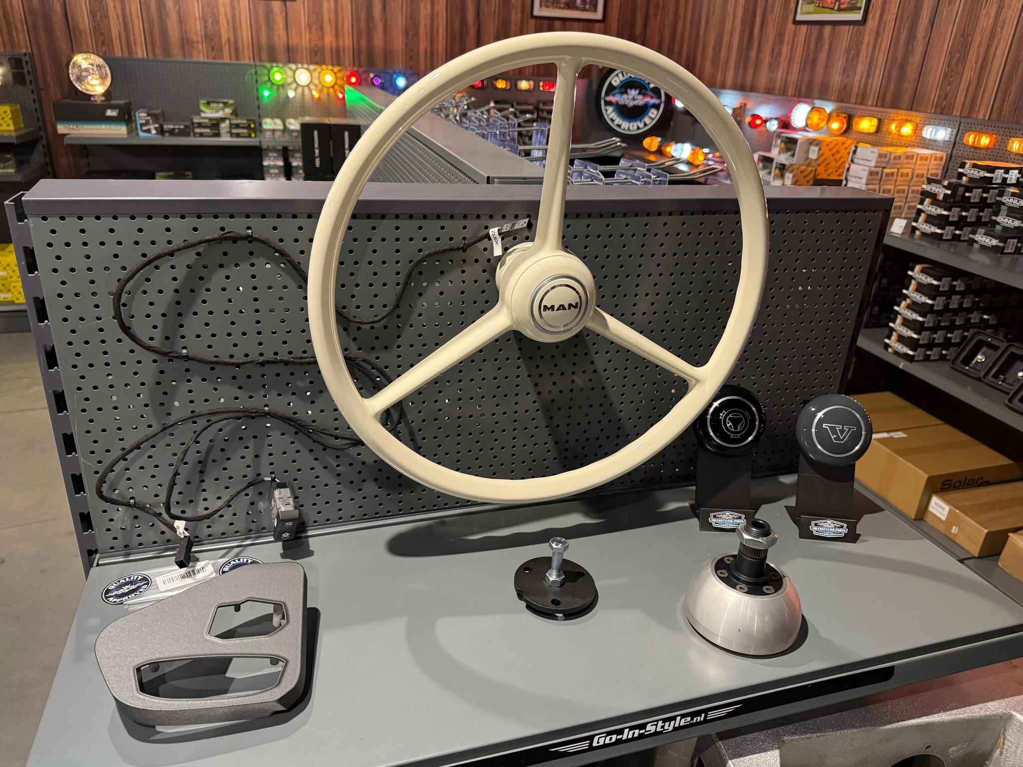 Adapterkabel for tre-eikers ratt – Scania Next Generation (NG) - Bilde 2